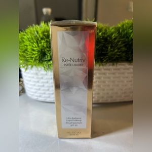 Re- Nutriv Foundation Estée Lauder spf 20
